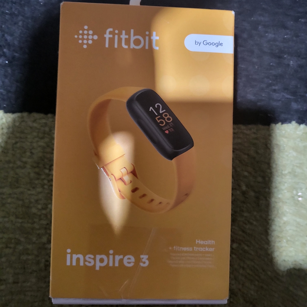 Fitbit Inspire 3 in Vibrant Yellow